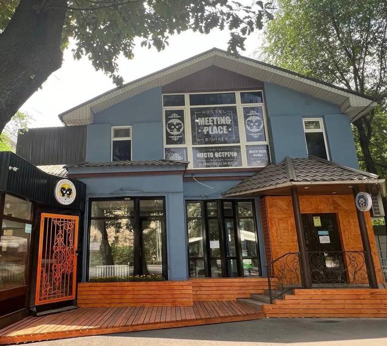 Meeting Place Bishkek Exterior foto